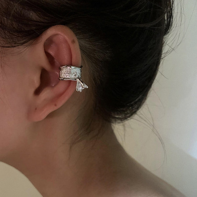 2022 New Fashion Zircon Geometric Ear Clips Women's Earless Earrings Niche Design Light Luxury Gentle Ear Clip