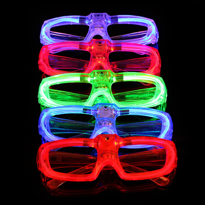 2022 New Year Party Bar Concert Props Luminous Glasses Led Luminescent Glass Glasses Flash Toys Wholesale