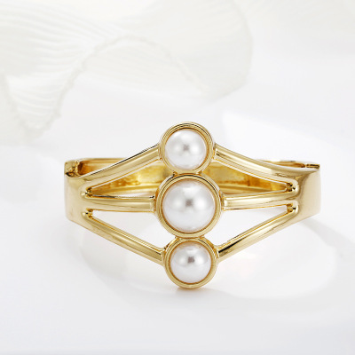 Pearl Bracelet Large Metal Zinc Alloy Open European and American Exaggerated Wide Edge Fashion Foreign Trade Source Factory Direct Ornament