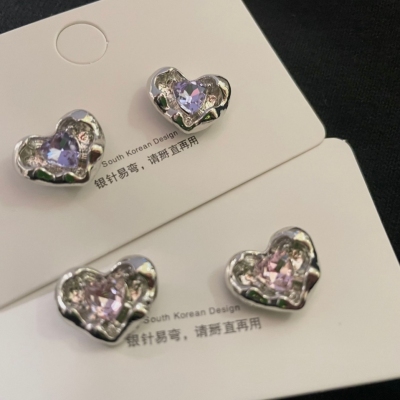 New Loving Heart Zircon Niche Ins Personalized Stud Earrings Women's Korean-Style Simple Style Small Exquisite High-Grade Earrings Fashion