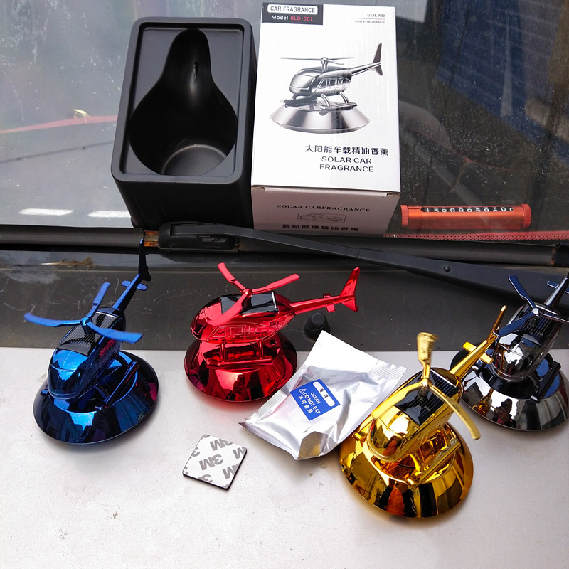 车载太阳能摆件飞机摆件香水座