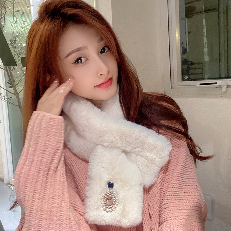 敲软糯~可爱短款卡通毛绒围巾 冬季日系保暖小香风别针款百搭围脖