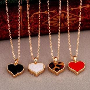 C154 Korean Style European and American Gossip Girl Lady Same Style Clover Love Heart Necklace Clavicle Chain Necklace