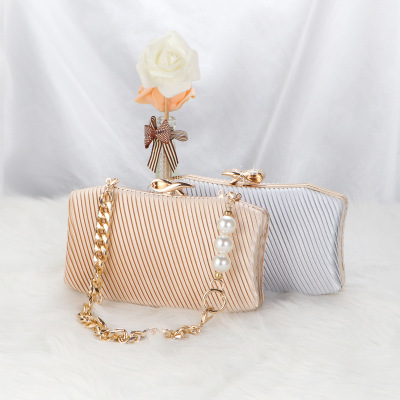 New Pearl Pleated Dinner Bag Simple Retro Cheongsam Formal Dress Handbag Temperament Banquet Bag Wholesale