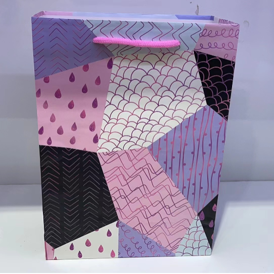 新款铜版128克哑膜手提袋几何四色一组礼品袋 儿童购物袋