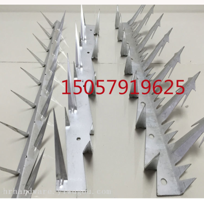 1Fence Studs a Large Number of Spot Fence Anti-Climbing Thorn