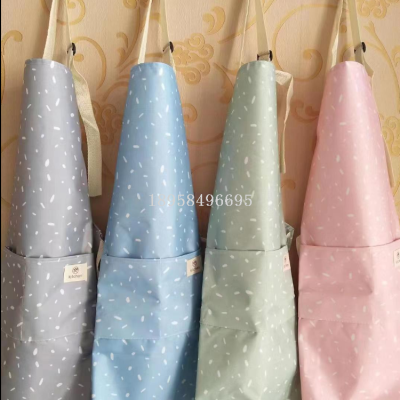Factory Supply Polka Dot Halter Water-Repellent Cloth Adjustable Apron Oil-Proof Anti-Fouling Large Pocket Apron Apron