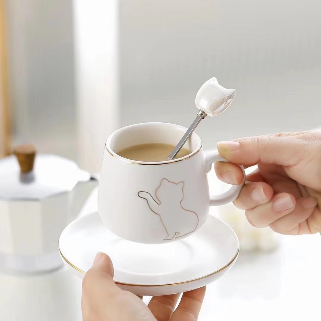 陶瓷杯碟小猫咖啡杯浮雕马克杯黑INS风杯子可爱早餐杯