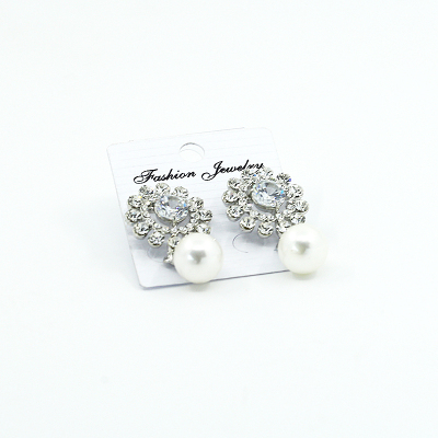 Simple elegant rhinestone pearl round snowflake earrings gift ear decorations