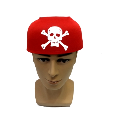 pirates hat have red and black color