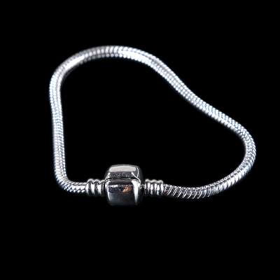 Pandora bracelet accessory 