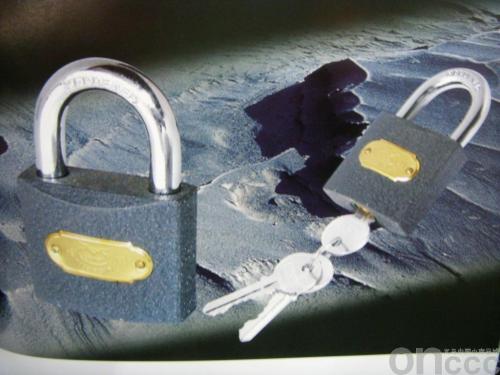 Cheng Ming Medium Light Pulling Iron Padlock