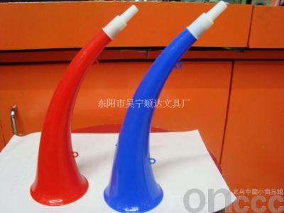 Plastic horn, toy horn
