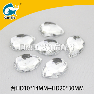The shape of the two - hole - shaped acrylic diamond 