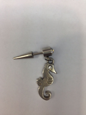 Manufacturers direct steel stud 5 big tip hang seahorse popular jewelry earring