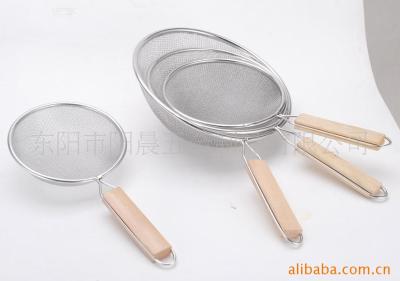Double layer mesh manufacture with wooden handle (figure)
