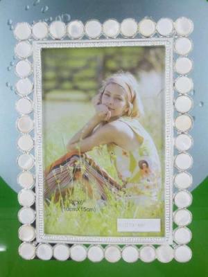 Gorgeous natural shell mosaic craft factory direct high-grade metal photo frame gift