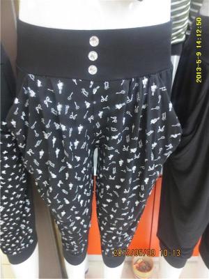 Ladies' patterned \"pants\"