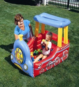 Inflatable train baby game house inflatable toys +50 ocean ball children's play.