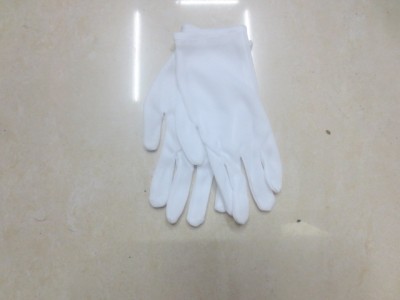 Manufacturer's direct selling fashion white disposable gloves 3 beautiful and generous style of various price benefits.