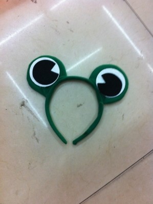 Frog headband