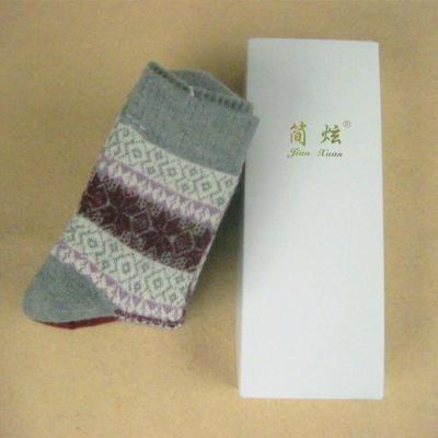The manufacturer wholesale jian xuan double road box rabbit woollen pulled out thickly warm female socks wholesale