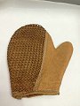 Coffee sisal gloves.