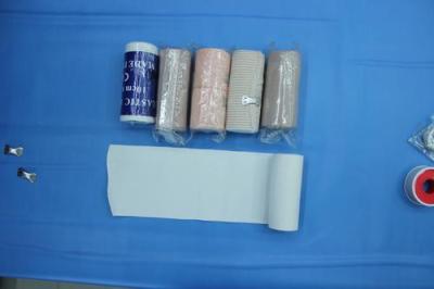 Emergency medical elastic bandage bandage gauze bandage plaster bandage movement