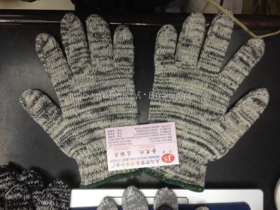 A black and white cotton gloves of two white yarns.