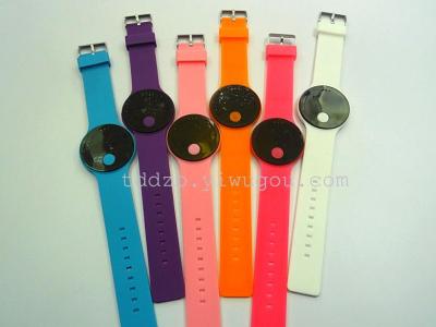 Single Press round Men's and Women's Electronic Watch Wholesale