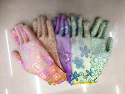 Printed PU antistatic gloves.