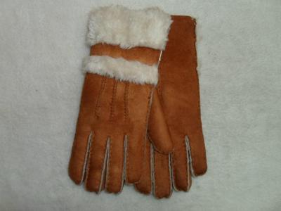 Ladies hand three reinforced suede gloves
