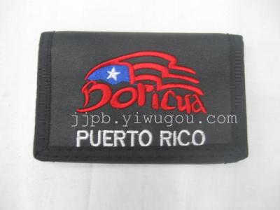 Spot wholesale embroidered wallet, waterproof thickness PVC leather material production.