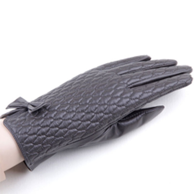 Hundreds of Tiger gloves wholesale. new transit line embroidered Sheepskin gloves, ladies genuine leather gloves.