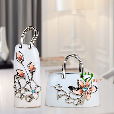 Gao Bo Decorated Home European Style Home Decoration Ceramic Ornaments Electroplating Sticking Shell Stylish Bag Ornaments