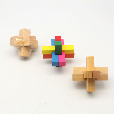 Color, clear water, wood and lock/lock toys.