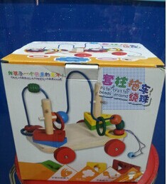 Set the column trailer around the bead children 's educational toys wooden toys around the new bead