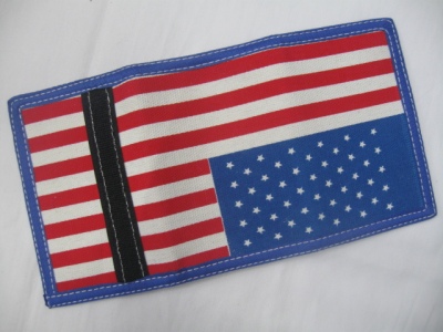 (Recommended) using high quality canvas printed American flag purses.