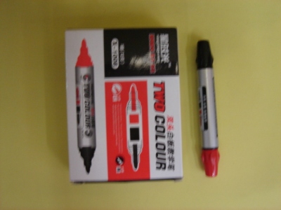 Two headed white board pen using environmentally friendly ink