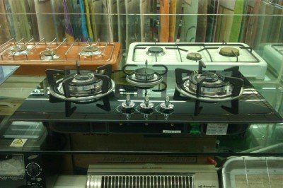 Embedded Three-Head Glass Stove