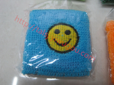 Smiley faces happy face QQ expression pattern, embroidered wristbands towels embroidered cashmere wrist Sweatbands custom embroidered Sweatbands HAPPY