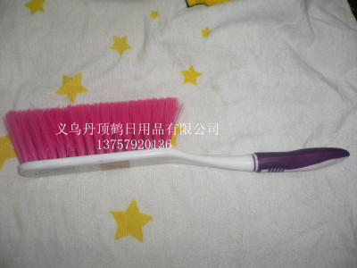 Wholesale plastic bed bed brush brush with long handle brushes-rubber handle TY-3203