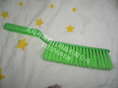 Wholesale plastic brush brush long handle brush rubber handle brush