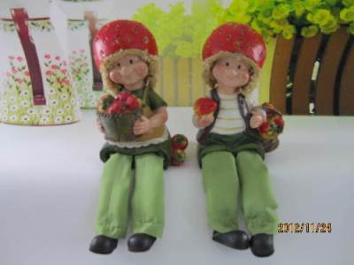 Pastoral style furnishings Home Furnishing doll doll / Strawberry / Strawberry cloth leg / resin crafts