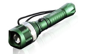 CREE Q5 Zoom Lighting Flashlight LED Rotating Zoom Charge Flashlight