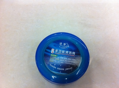 Multifunctional cleaning paste