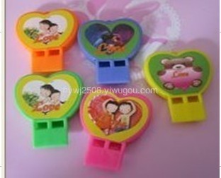 Stickers Peach Heart Whistle， student Whistle 