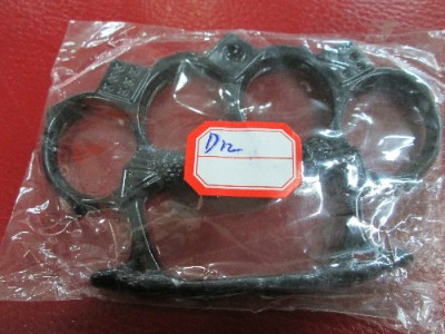 Wholesale priced thorn buckle/boxing D-12 boxing iron iron four iron fist/finger iron Tiger Lotus