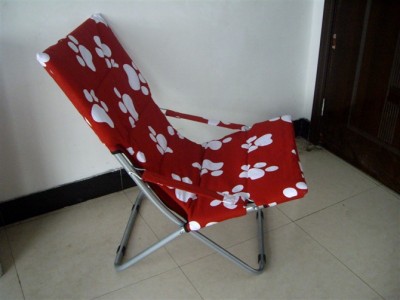 The Design and color of the big sun deck chair  and summer dual - purpose can be dismantled and washed sun chair spot