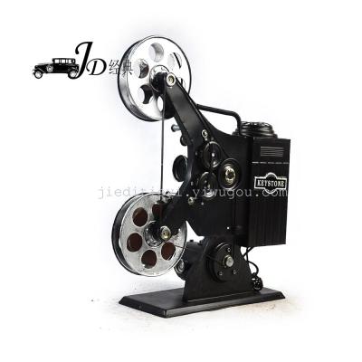 European-style home furnishing antique film projector metal handicraft model bar dining car decoration.